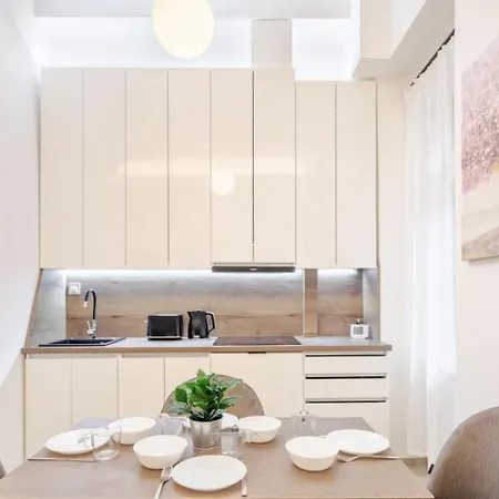 Modern Two Bedroom Retreat * Budapest