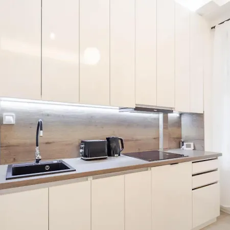 Modern Two Bedroom Retreat Appartamento Budapest