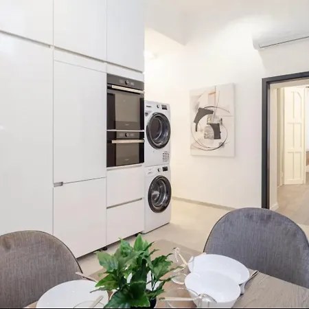 Modern Two Bedroom Retreat Appartamento Budapest