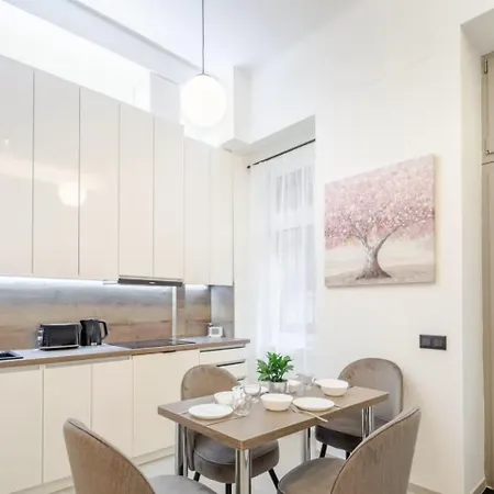 Appartamento Modern Two Bedroom Retreat Budapest